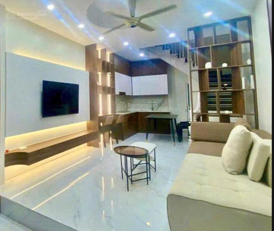 Bán nhà nghĩa lộhà đôngdân xây2 thoángtầm tiền31mmt3.6m5.6tỷgần vành đai 4ô tô đỗ 15m