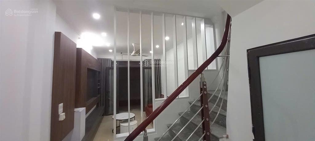 Bán nhà nghĩa lộhà đôngdân xây2 thoángtầm tiền31mmt3.6m5.6tỷgần vành đai 4ô tô đỗ 15m