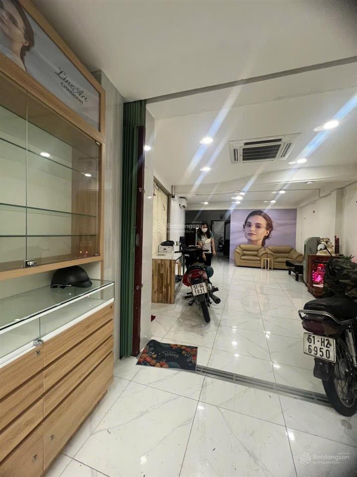 Cho thuê tầng trệt nhà mặt tiền trần bình trọng, q5