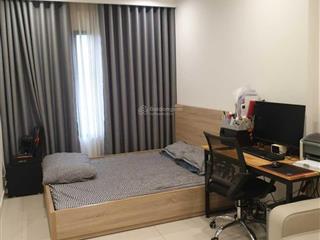 Chính chủ cho thuê studio full gỗ view bể bơi giá 6,3tr tại vinhomes smart city.  0372 135 ***