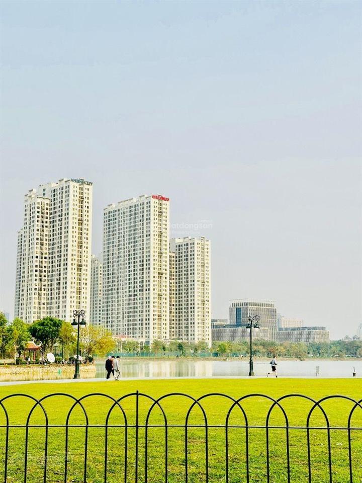 Bán biệt thự tại thành phố giao lưu, 62 tỷ, 160m2, không nội thất