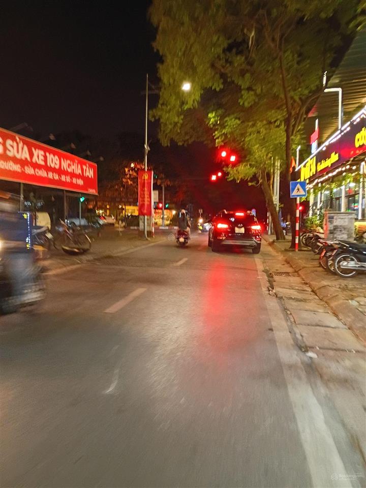 Chính chủ bán biệt thự thành phố giao lưu, lô góc 2 mặt tiền trục chính kinh doanh sầm uất 65tỷ