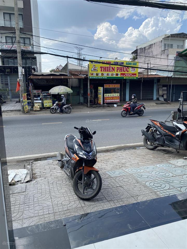 Bán nhà mặt tiền quốc lộ 50 , bình chánh đang cho thuê 20 tr , 1 trệt 1 lầu , giá 11 tỷ