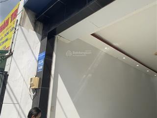 Bán nhà mặt tiền quốc lộ 50 , bình chánh đang cho thuê 20 tr , 1 trệt 1 lầu , giá 11 tỷ