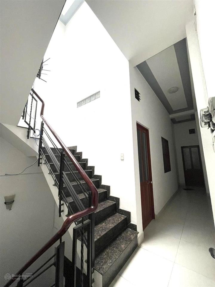 Mặt tiền vip kinh doanh 3 tầng đường tô ký, trung mỹ tây, diện tích 160m2 (4 x 41), sẵn dòng tiền.