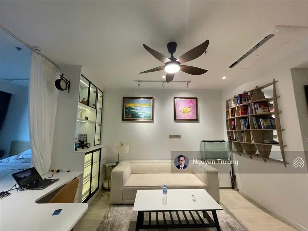 Bán nhanh căn studio crest lầu cao, view sông và cầu ba son siêu đẹp