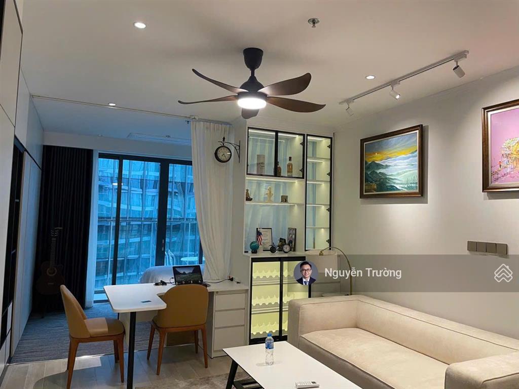 Bán nhanh căn studio crest lầu cao, view sông và cầu ba son siêu đẹp