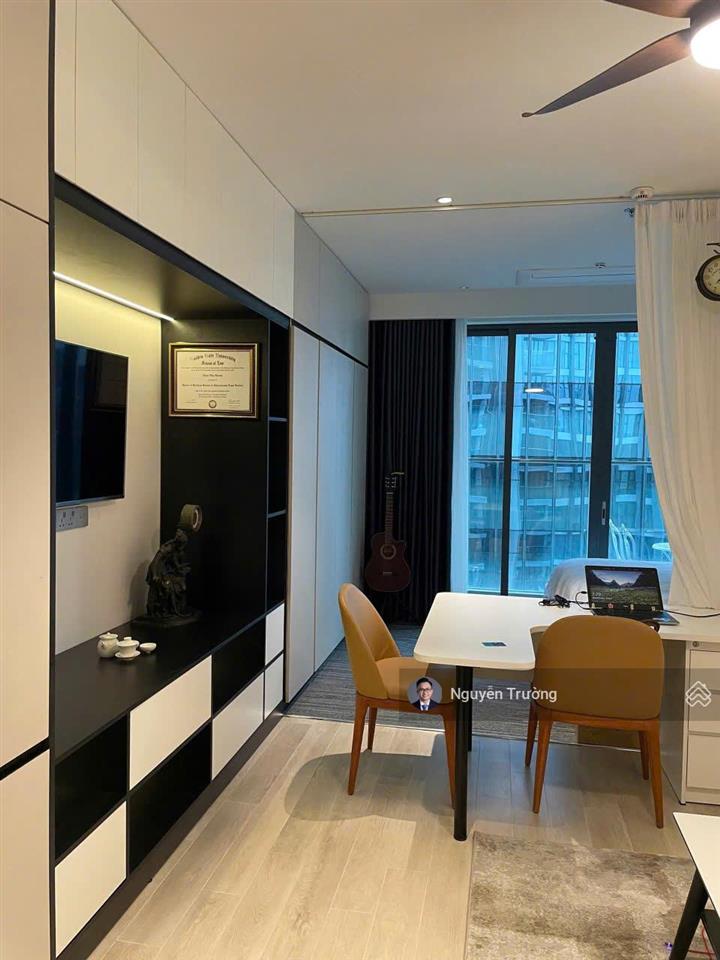 Bán nhanh căn studio crest lầu cao, view sông và cầu ba son siêu đẹp