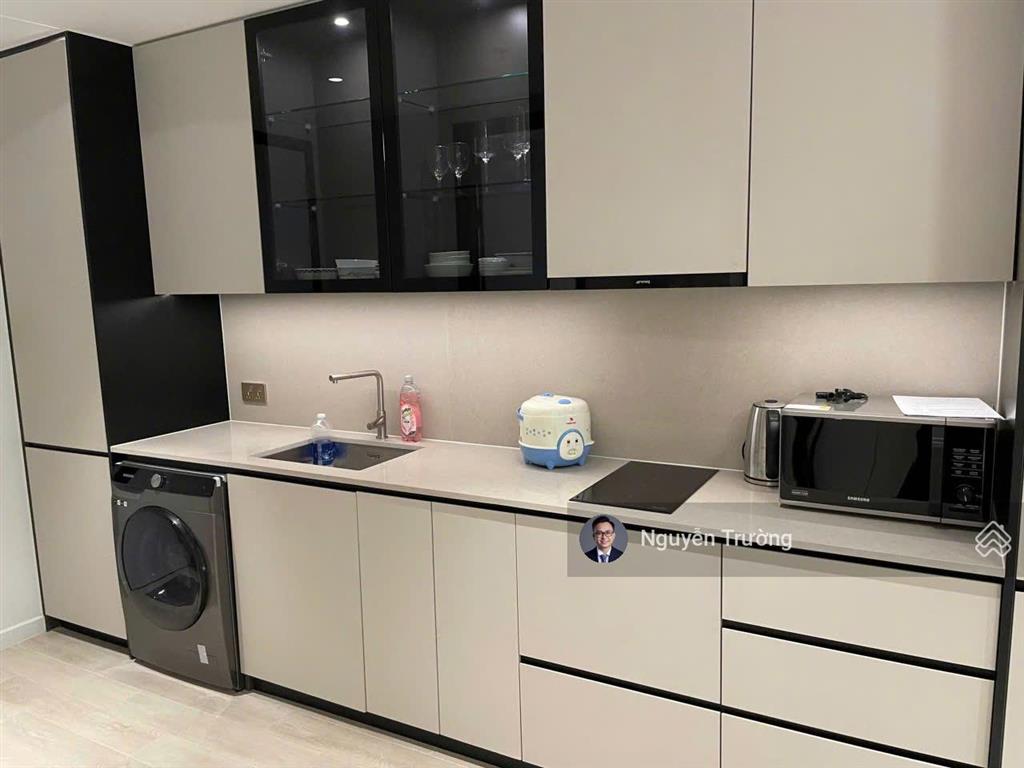 Bán nhanh căn studio crest lầu cao, view sông và cầu ba son siêu đẹp