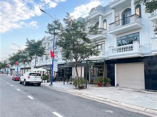 Bán shophouse tại thăng long central city, 3,9 tỷ, 100m2, giá tốt