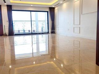 Bán cc mhdi số 60 hoàng quốc việt, dt 118m2 thông thuỷ. căn góc. tell 0934 288 ***