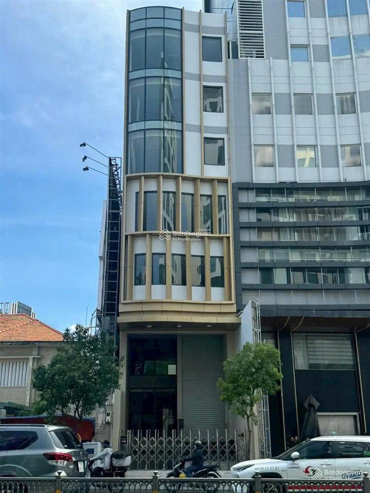 Bán building góc 2 mặt tiền đường cộng hòa. dt 1645m2 (35x47m), 4 tầng tn 550tr/th. giá 170tỷ tl