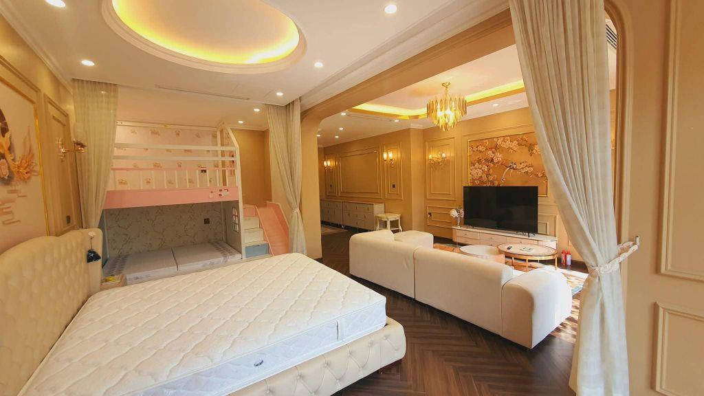 Bán Biệt Thự 420m2 MT18m, Vinhomes Riverside, Đẳng Cấp An Cư, Cuộc Sống Thượng Lưu 124 Tỷ