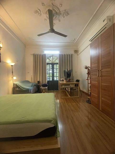 Bán Nhà Phố Ngọc Lâm 27 Tỷ 88m2, MT 5m Vỉa Hè, Kinh Doanh Dòng Tiền, Thông MP Hồng Tiến