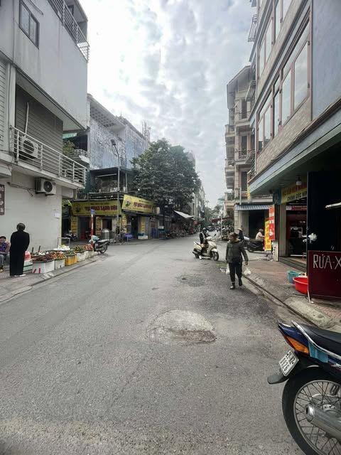 Bán Nhà Phố Ngọc Lâm 27 Tỷ 88m2, MT 5m Vỉa Hè, Kinh Doanh Dòng Tiền, Thông MP Hồng Tiến