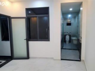 Phú Nhuận, sát mặt tiền Huỳnh Văn Bánh - 6,85Tỷ TL.
