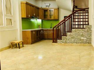 Chính chủ bán gấp nhà ngõ 103 pháo đài láng, đống đa dt 38m2, 5 tầng, mt 4,2m. 7,5 tỷ