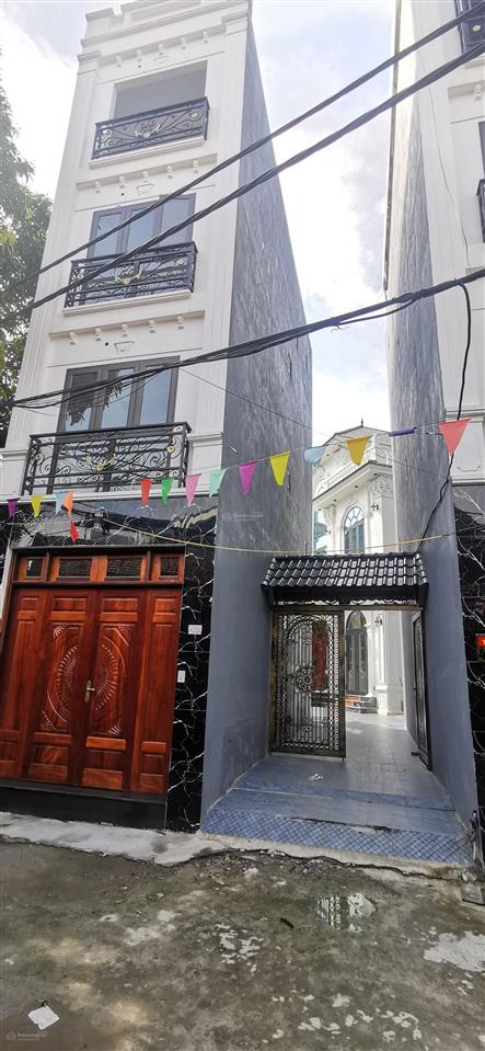 Bán nhà đại tựkim chung, 32m4 tầng, nhỉnh 5 tỷ, ô tô đỗ cửa, 3 thoáng.