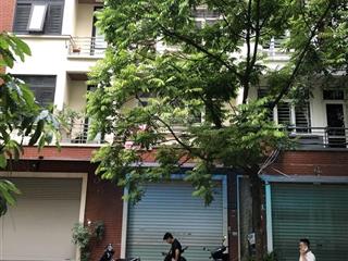 Cho thuê nhà trung kính 65m2 5 tầng đầy đủ điều hoà , nóng lạnh giá 25tr5