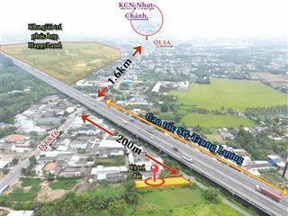 Đường nhựa có sẵn nhà cấp 4 thuận tiện kinh doanh buôn bán mọi ngành nghề