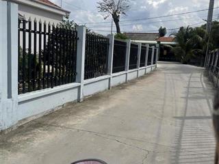 Đất thổ cư đường bê tông xe hơi sau giáp rạch thích hợp nhà vườn biệt thự. cất nhà trọ cho thuê