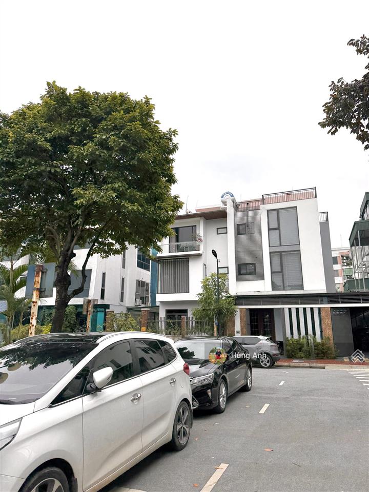 Giảm 4 tỷ giá bán đất biệt thự kdt đặng xá, 200m2 4 tầng full đồ, mt 9m