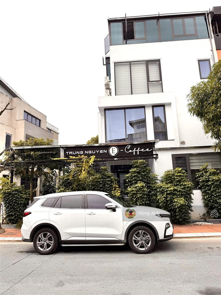 Giảm 4 tỷ giá bán đất biệt thự kdt đặng xá, 200m2 4 tầng full đồ, mt 9m