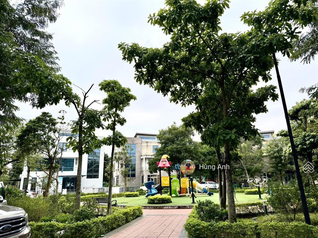 Giảm 4 tỷ bán gấp giá rẻ như bán đất biệt thự lan viên, view vườn hoa dt 450m2  mt 20m