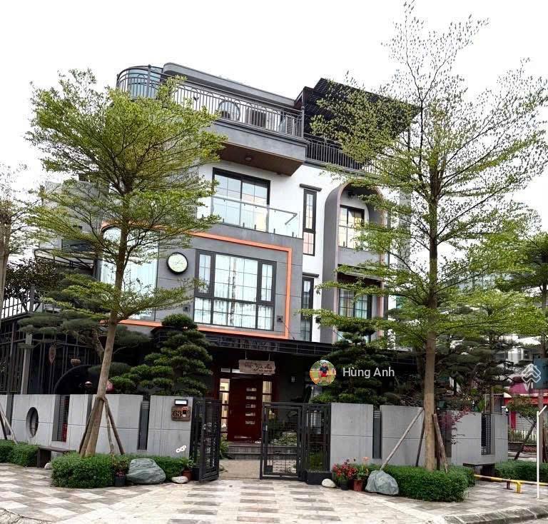 Giảm 4 tỷ bán gấp giá rẻ như bán đất biệt thự lan viên, view vườn hoa dt 450m2  mt 20m