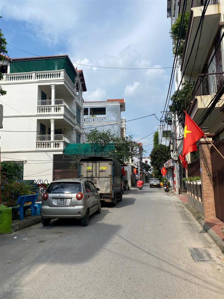 Bán đất đức giang  rẻ nhất khu vực  70m2 ngõ thông  xe container tránh  gần vinhomes cổ loa