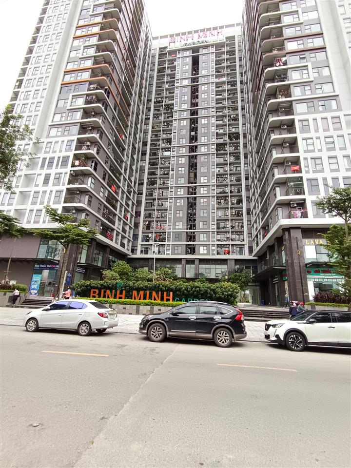 Bán đất đức giang  rẻ nhất khu vực  70m2 ngõ thông  xe container tránh  gần vinhomes cổ loa