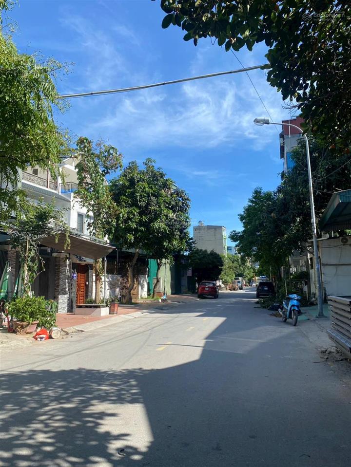 Một căn duy nhất  nhà mặt phố giá trong ngõ  138m2  vỉa hè ô tô tránh  kinh doanh đỉnh