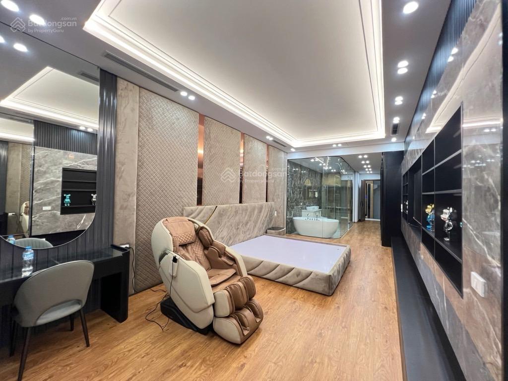 Cực phẩm hồng tiến  nguyễn văn cừ  toà nhà 7 tầng thang máy  gara 2 ô tô  nội thất nghỉ dưỡng