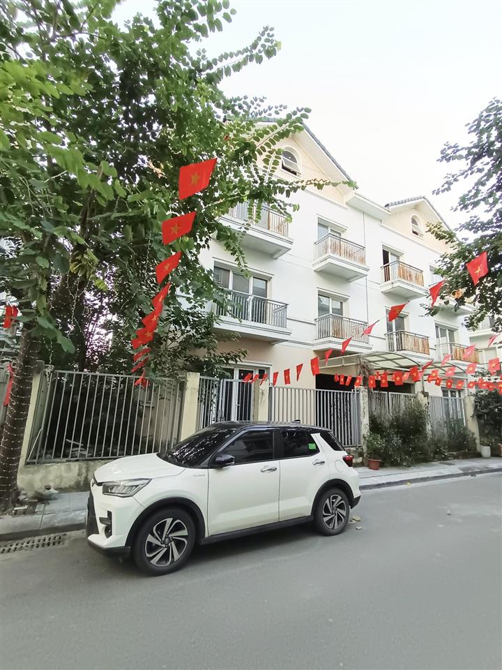 Biệt thự 145m2 đông hội  mặt tiền 12m  sát vách vinhomes cổ loa  1 căn chào bán.