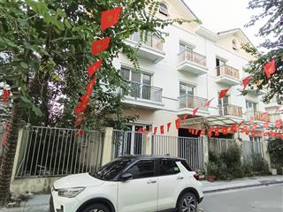 Một căn duy nhất  biệt thự lô góc  cực phẩm sống đẳng cấp nên thơ cạnh vinhomes cổ loa.