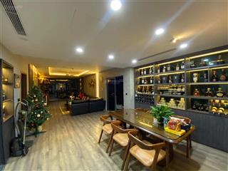 Anh trai em cần chuyển nhượng lại căn góc 130m2 chung cư az lâm viên ,tầng 12 chỉ 11 tỷ thôi ạ