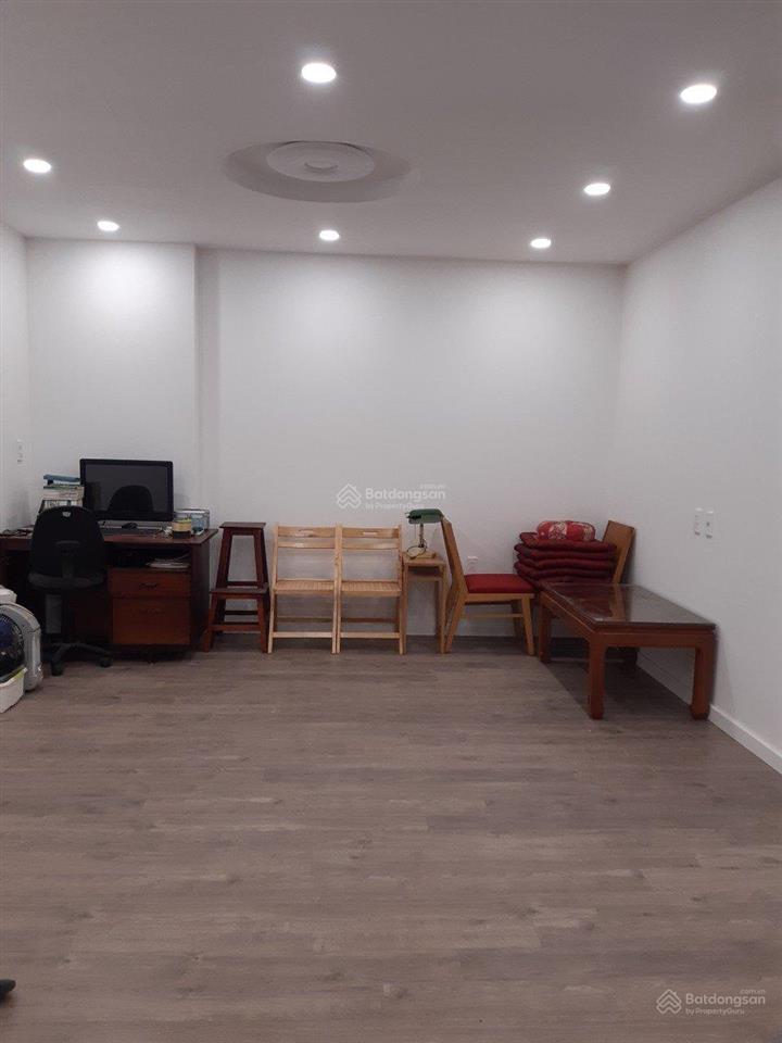 Mình cần cho thuê căn hộ 2pn green stars  nhà mới đẹp .giá chỉ 10,5tr , nhận nhà ở ngay