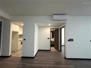 Chỉ 15tr cho thuê căn 1pn chung cư soho heritage west lake 679 lạc long quân , view hồ tây full đẹp