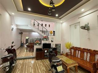 Chính chủ gởi bán nhà 2 tầng đường 5,5m liêm lạc 16  hòa xuân  hướng bắc  vị trí đẹp.