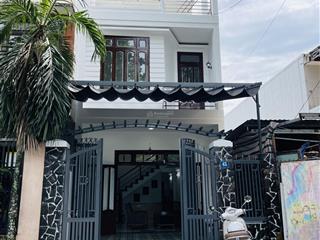 Cho thuê nhà 2,5 tầng đường 10,5m thanh hóa  hòa xuân  hướng tây  vị trí đẹp,gần chợ hòa xuân