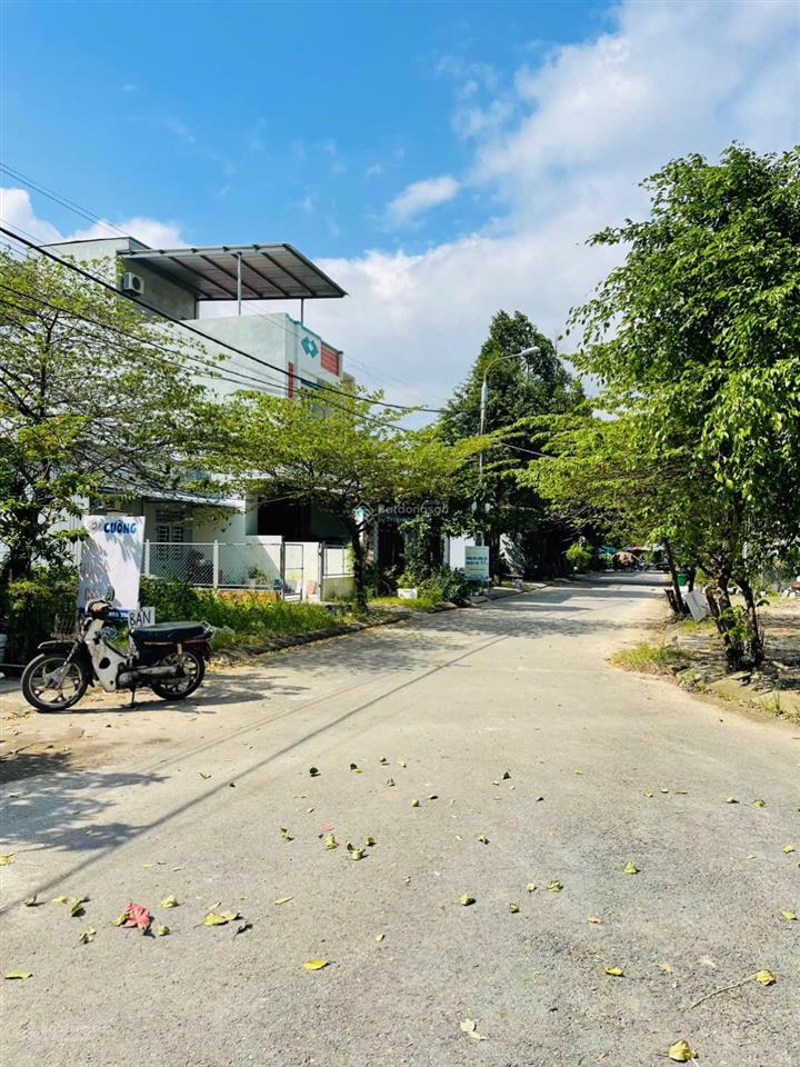 Chính chủ bán lô góc 2 mặt tiền đường 5,5m nhân hòa 3  hòa xuân  hướng tây nam, vị trí đẹp