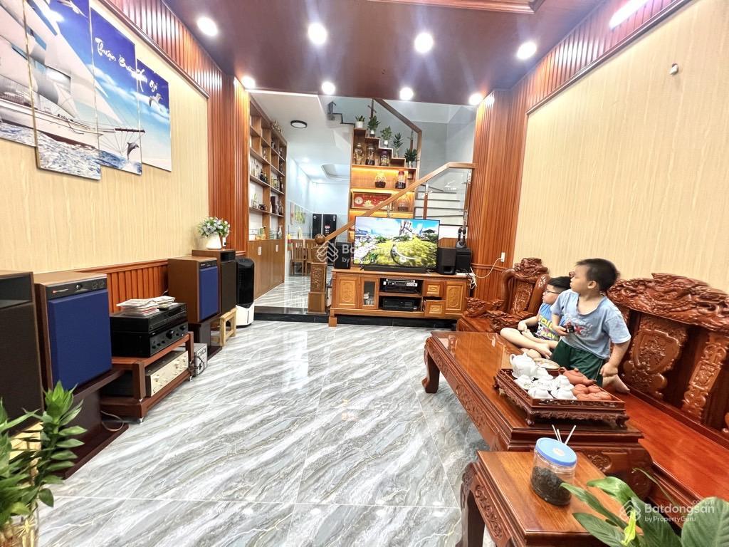 Hxh 1/ lê văn thọ dtsd 230m2 3 tầng btct  mặt tiền 4.3m cách cv làng hoa 100m  nhỉnh 7tỷ