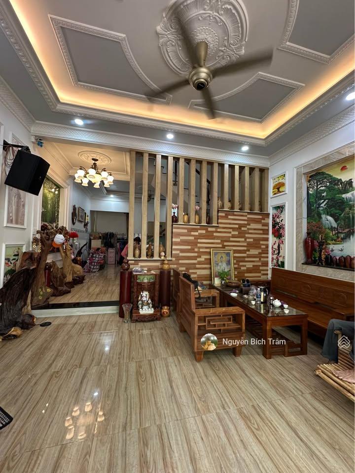 Hxh quận 3  gần nhà thờ vườn xoài lê văn sỹ  kc 3tầng 4pn 45m2  khu vip  chào hơn 8 đồng