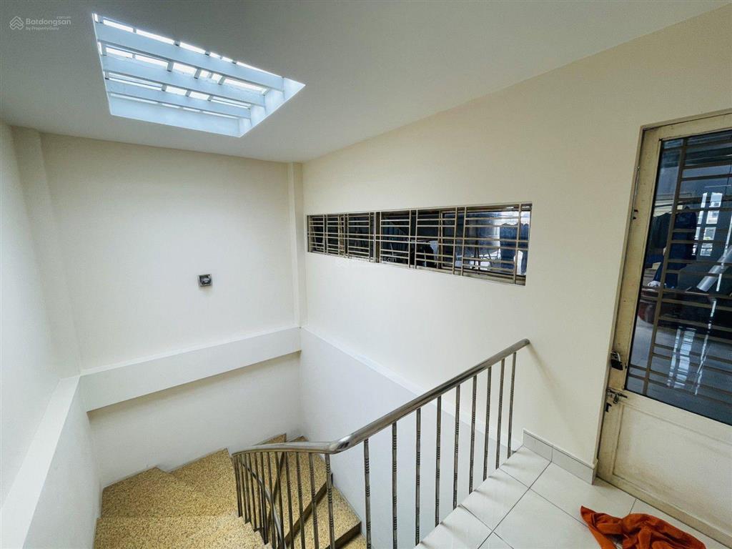 Bán nhà mặt tiền nhánh thoại ngọc hầu 4 tầng, 5x27m 135m2. giá 13.5 tỷ.