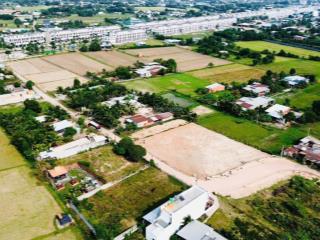 Bán gấp lô đất 2 mặt tiền 405 fuul thổ cư liền kề vinhomes hậu nghĩa sổ hồng riêng xây dựng tự do