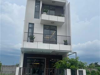 Cần bán nhà đường hoàng phan thái, bến lức, long an cách chợ bình chánh 2km   0908 606 ***