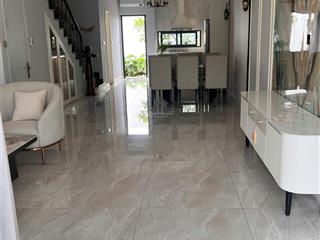 Bán nhà mặt tiền đường hoàng phan thái hỗ trợ vay nghân hàng 70%.  0908 606 ***