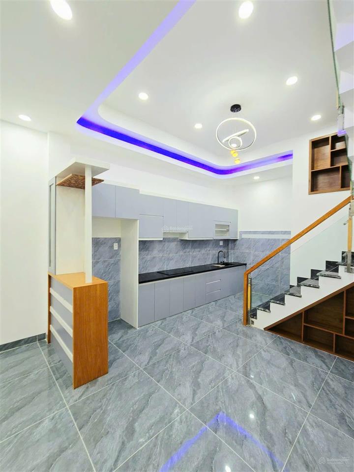 Nhà mới xây dựng,lã xuân oai, long bình, 6,1 tỷ, 50m2, đường 7m shr