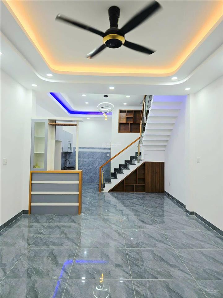 Nhà mới xây dựng,lã xuân oai, long bình, 6,1 tỷ, 50m2, đường 7m shr