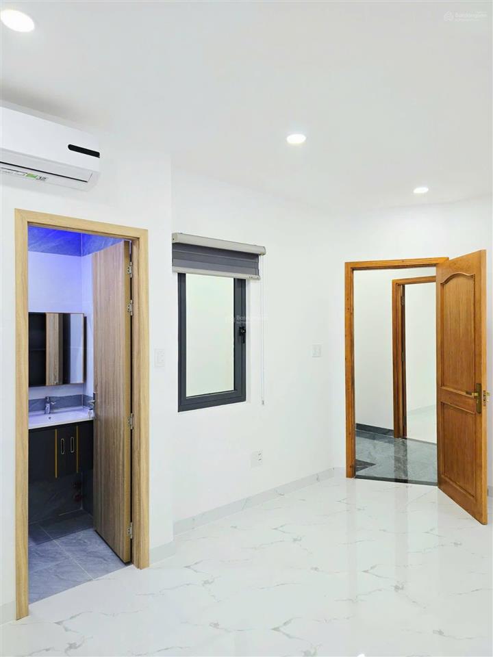 Nhà mới xây dựng,lã xuân oai, long bình, 6,1 tỷ, 50m2, đường 7m shr